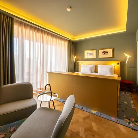 Art Legacy Baixa-chiado 5* Lisbon